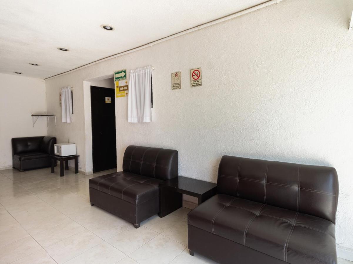 Oyo Hotel Puesta Del Sol, Santa Ana, Campeche Exteriör bild